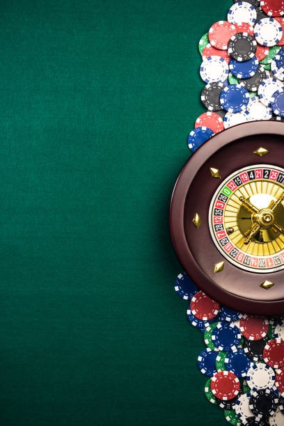 saudara168 mobile app interface showing live casino tables and sportsbook navigation
